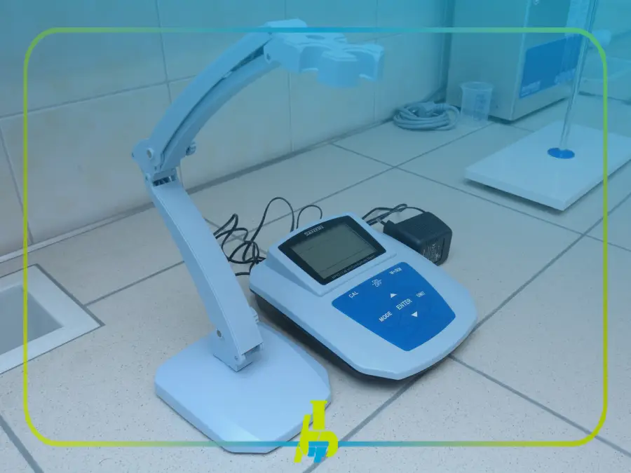 پی اچ متر آزمایشگاهی