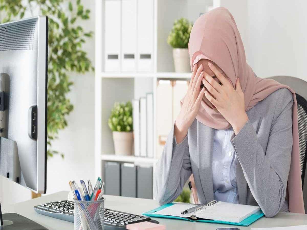 عقب افتادن قاعدگی در زنان شاغل